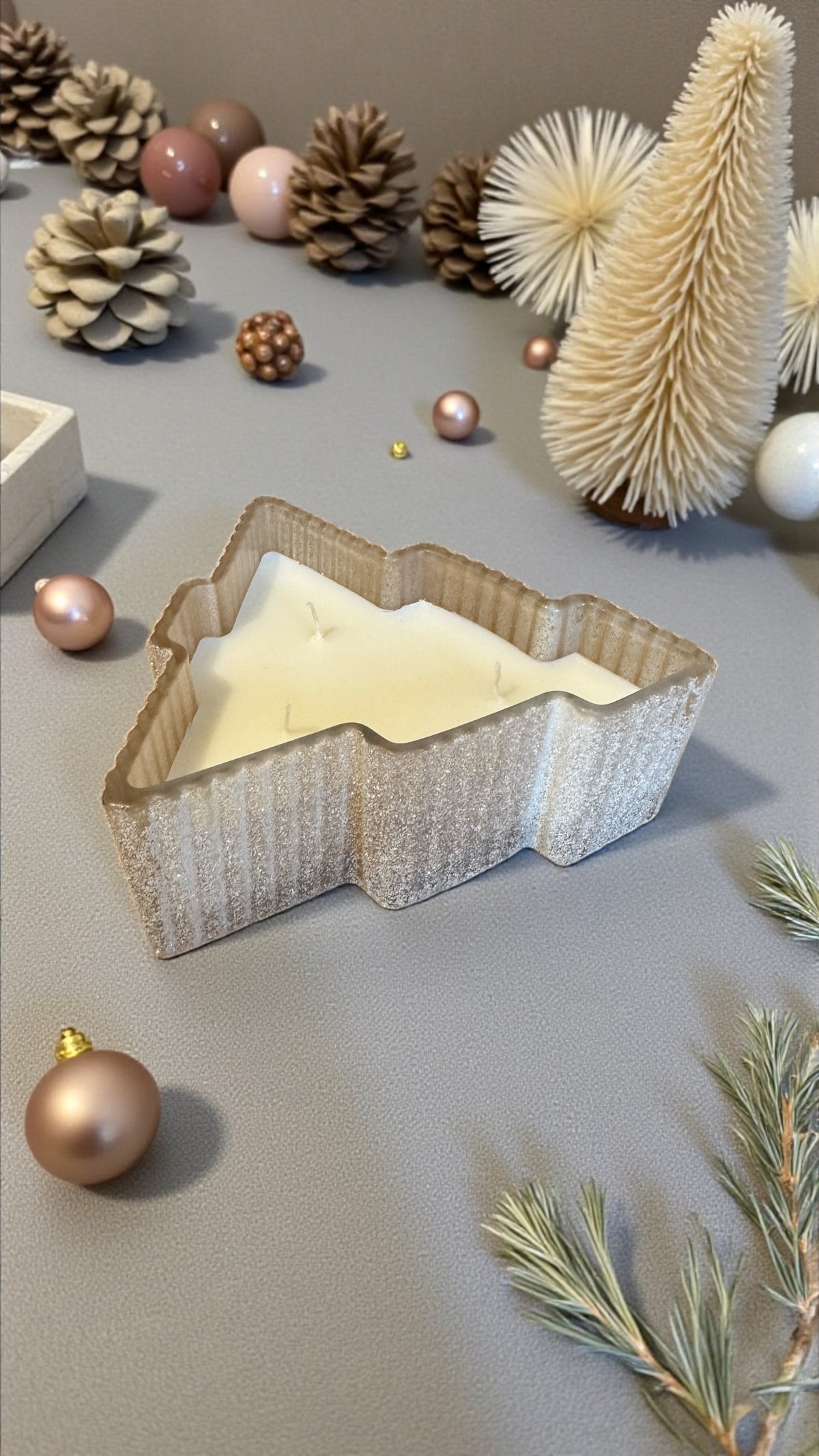 Lagazuoi gold Christmas tree ceramic pot candle — photo 12