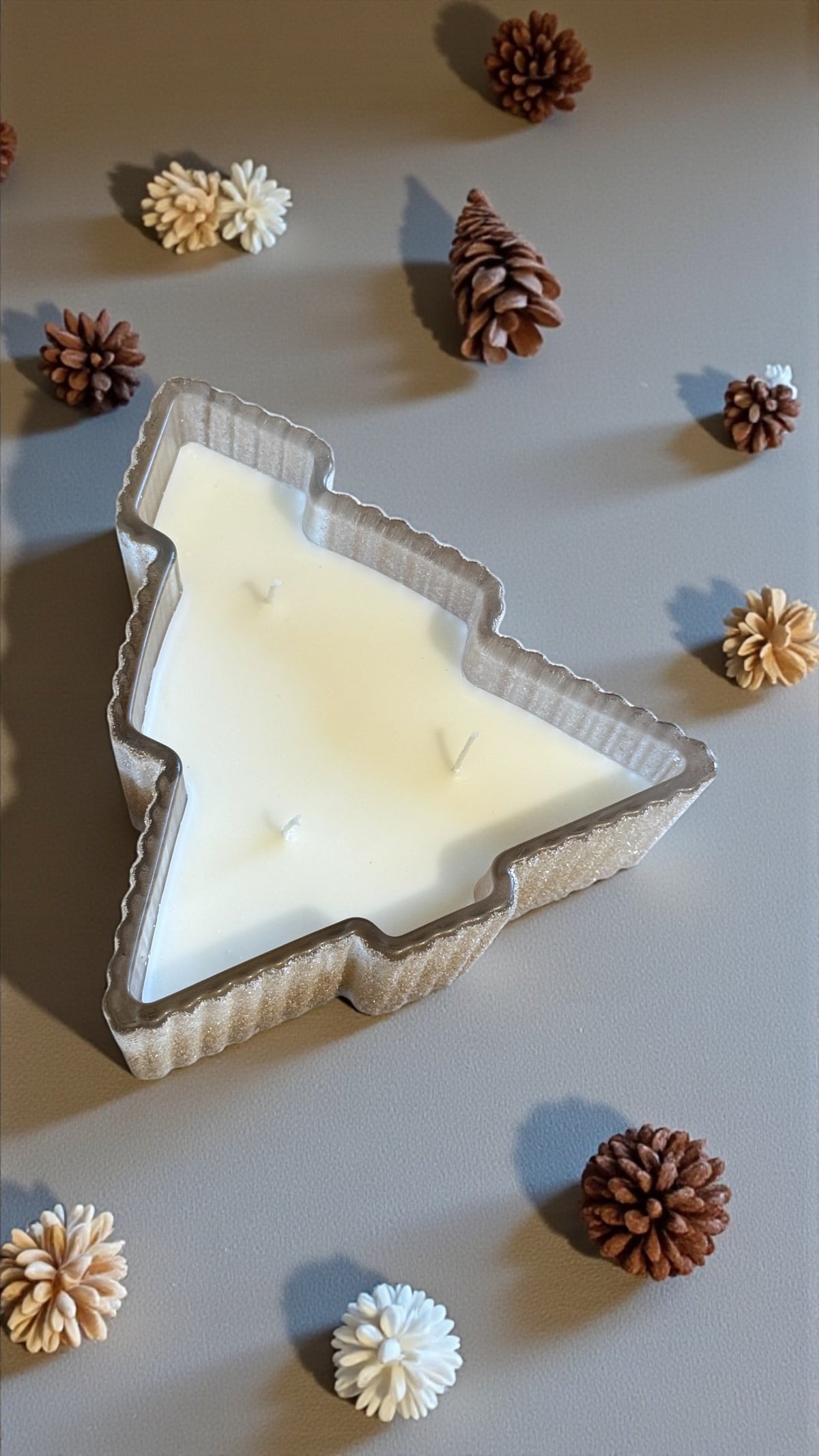 Lagazuoi gold Christmas tree ceramic pot candle — photo 2