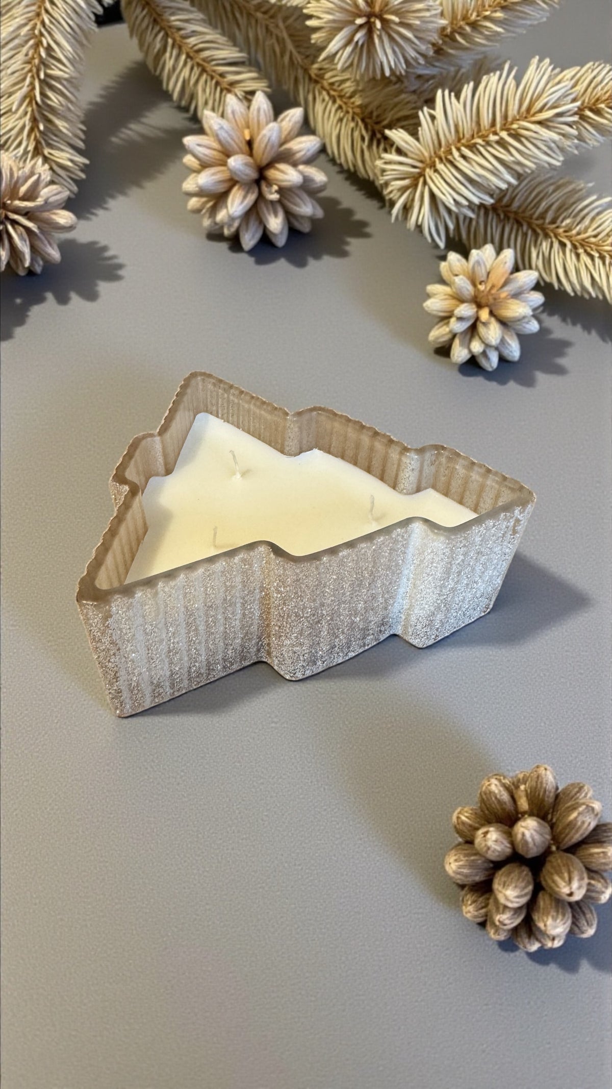 Lagazuoi gold Christmas tree ceramic pot candle — photo 9