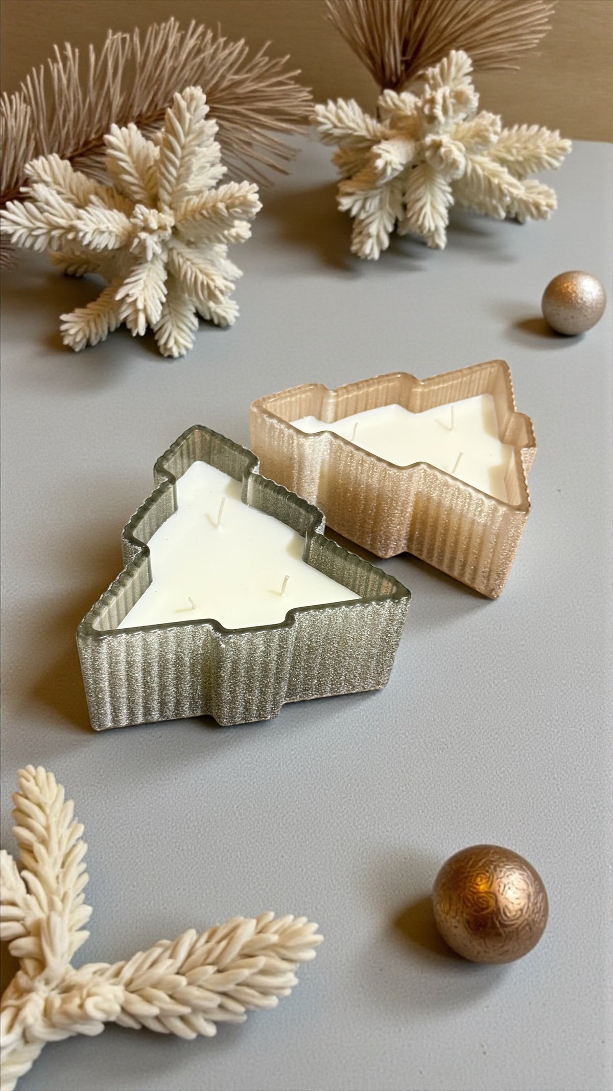 Lagazuoi Christmas tree ceramic pot candle, silver and gold — photo 2